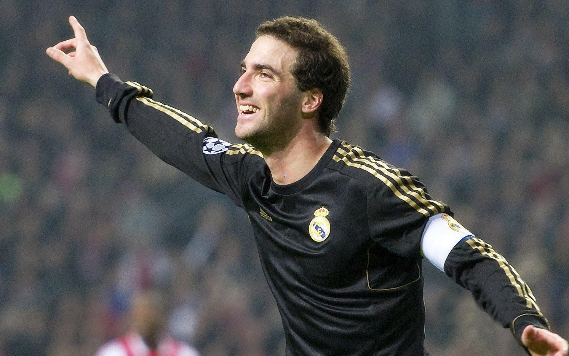 开云中国官网_换刀哲学，中超两强的决断时刻与冠军密码