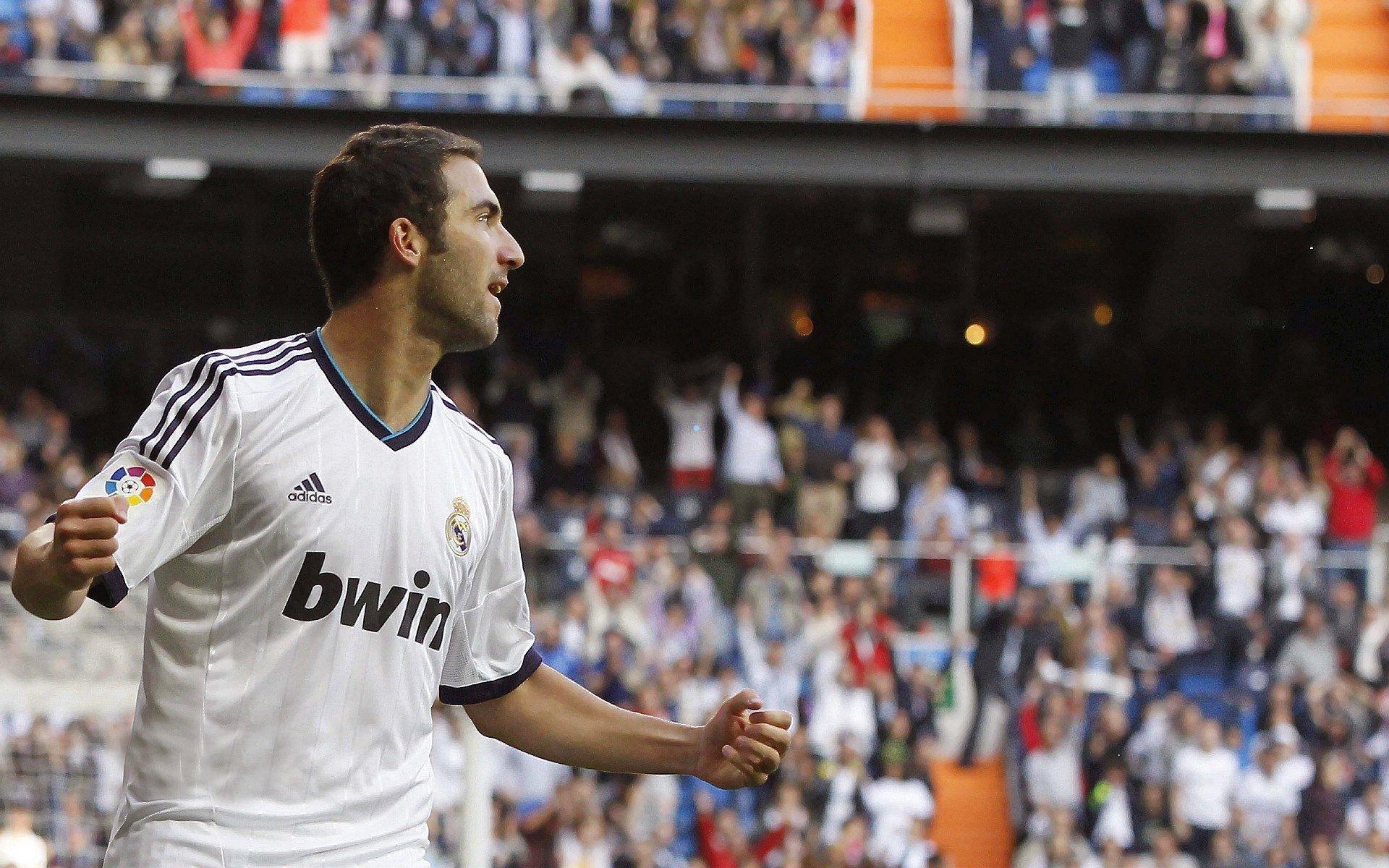 开云权威入口：触目惊心！浓眉累计至少遭遇285次伤病震撼联盟 名记曝复查或在新球队进行