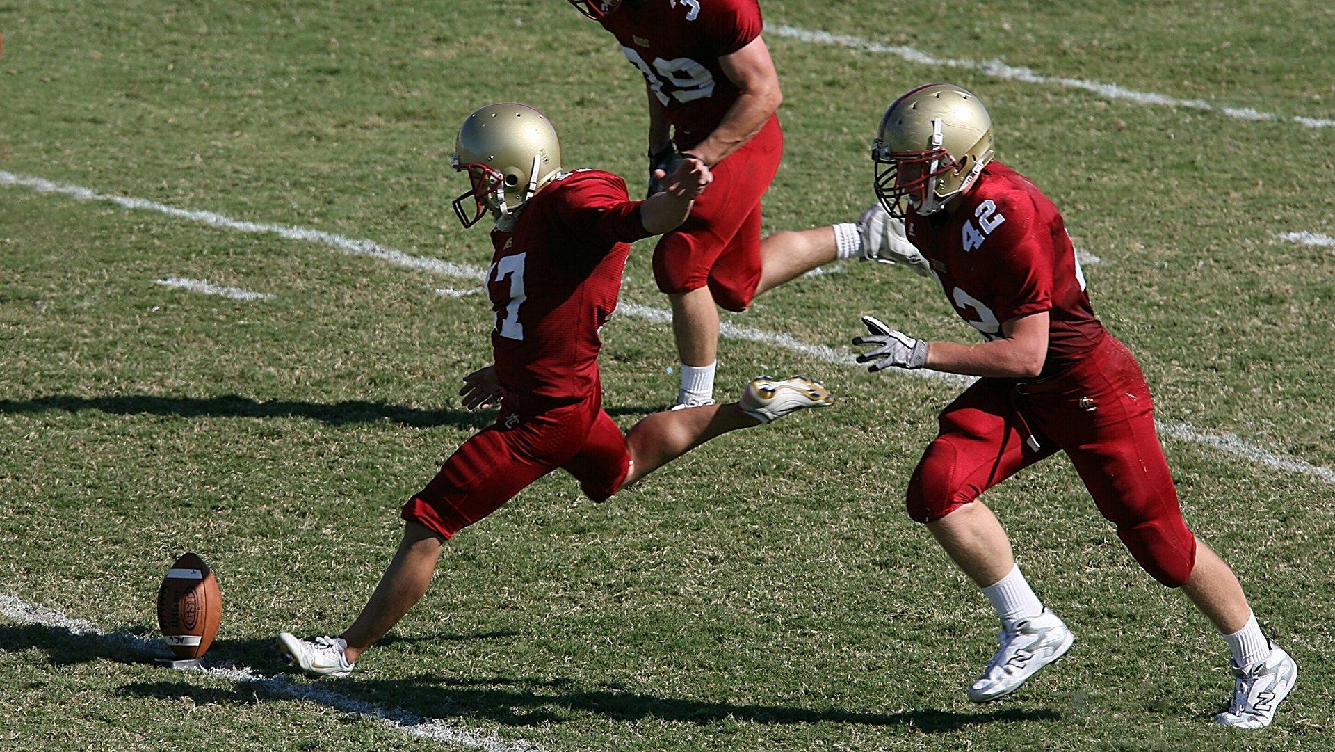 开云中国官网|国足二十二年坚守终见曙光，历史性胜利重燃绿茵梦想